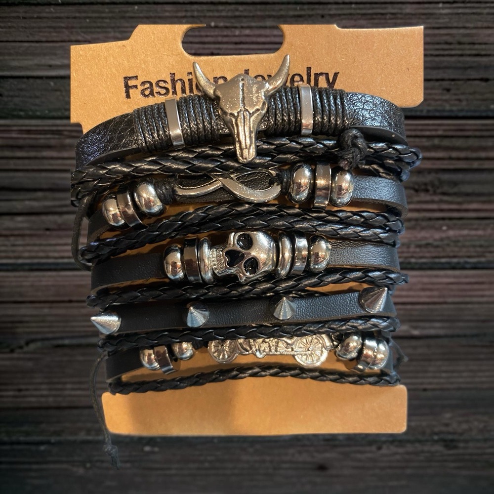 Black Adjustable Bracelet Bull Skull Gothic Biker Punk Western Silver Tone